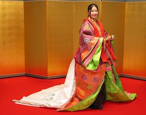 十二単姿