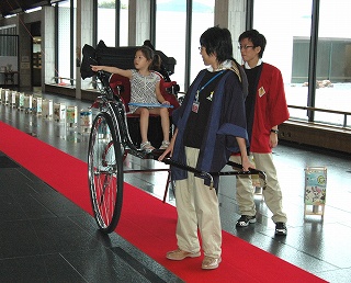 愛媛県歴史文化博物館　人力車