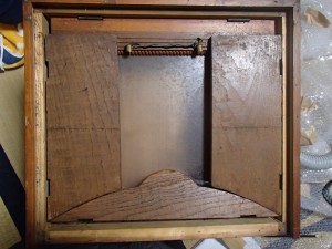 上板をはずした様子 上板をはずした様子